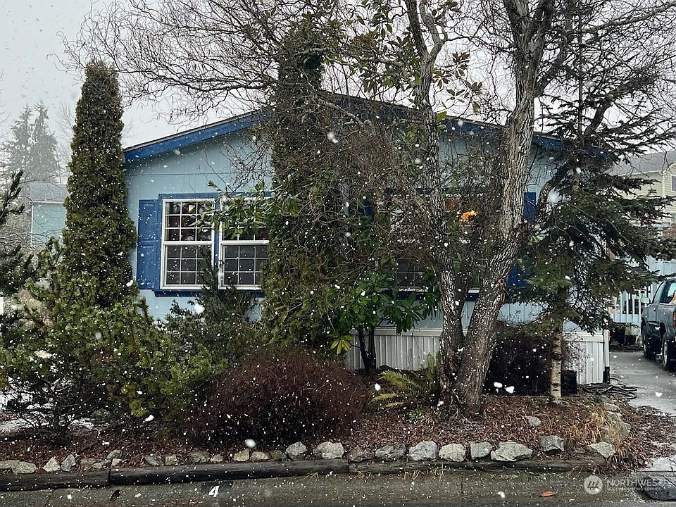 1st image of 704 87th Avenue NE #4