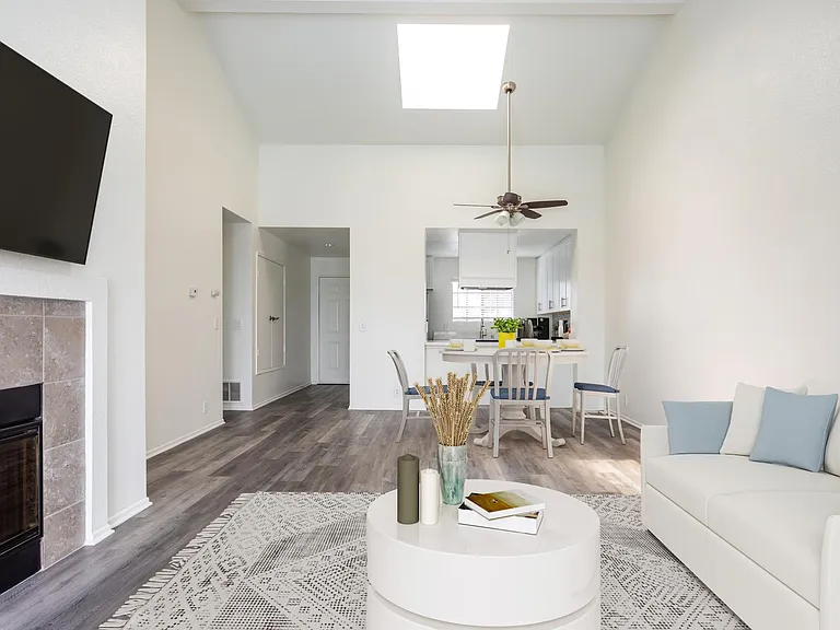 Seagate Condominium Rentals — Photo 9