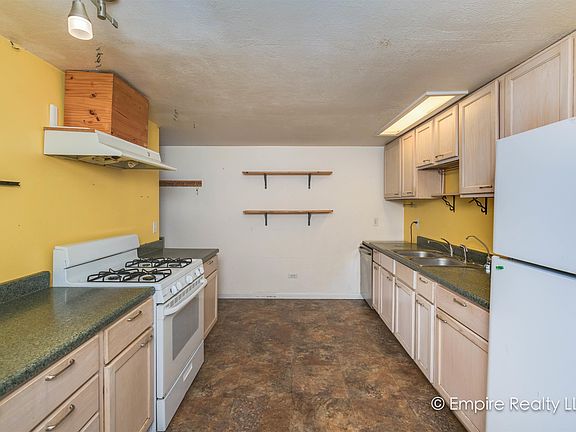 2nd image of 2255 Solstice Ave