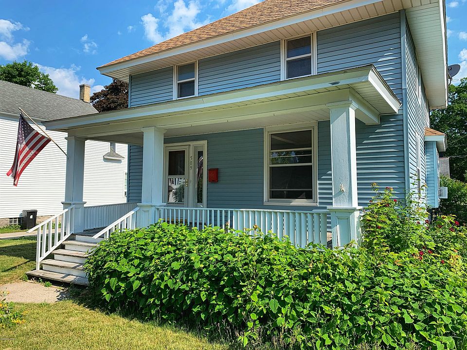 1st image of 509 E Loomis St