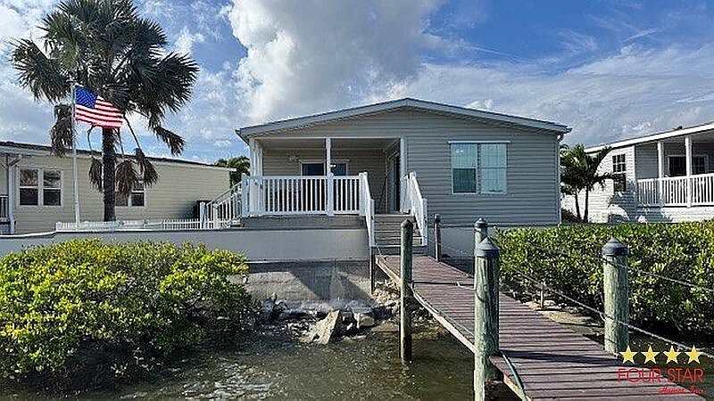 1st image of 117 E Harbor Dr