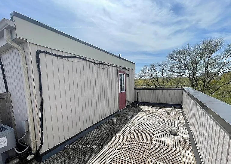 870 Jane St #218 — Photo 17