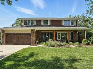 17W444 Waltham Pl, Darien, IL