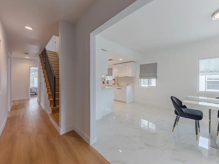 2522 Armacost Ave — Photo 24