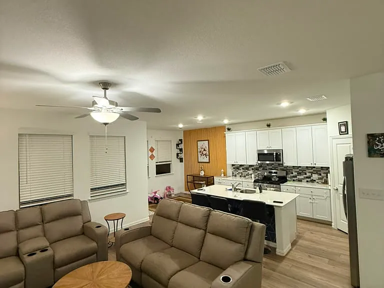 8432 Butterfly Ln — Photo 7