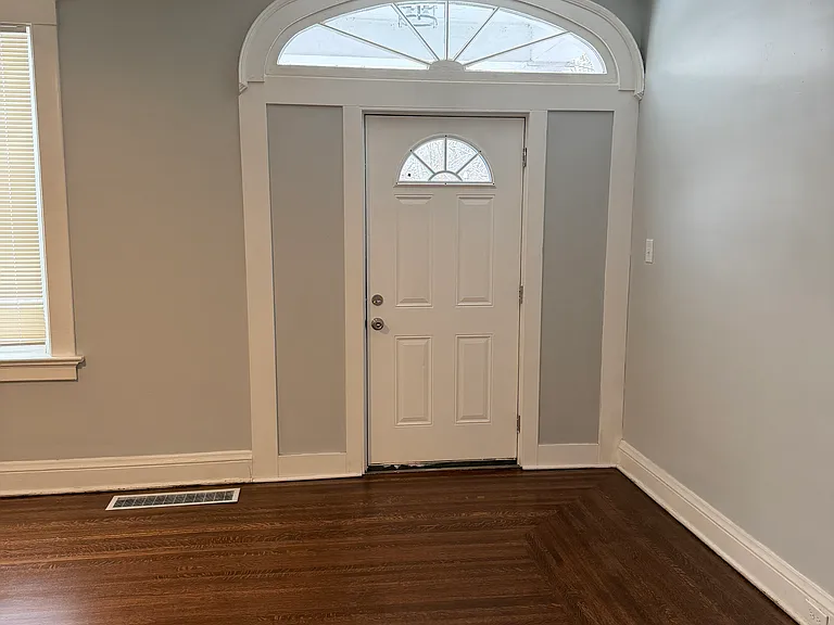 3735 Reading Rd #1 — Photo 8