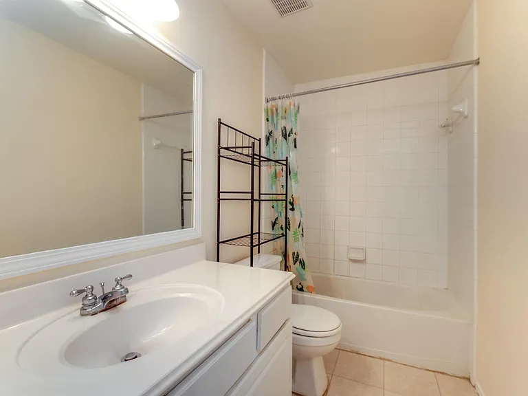18231 Afton Hollow Ln — Photo 22