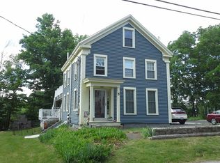 5 Blackstone St #B, Sutton, MA 01590