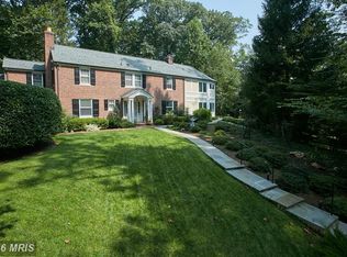 9130 Fernwood Rd, Bethesda, MD 20817