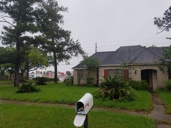 3rd image of 7203 Mission Court Dr