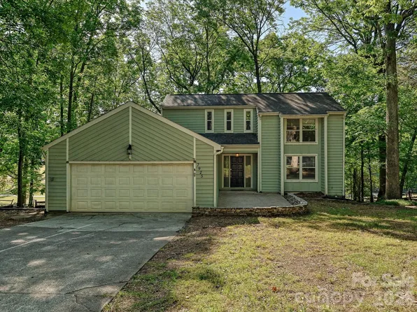 7925 Serendipity Ln, Charlotte, NC 28277