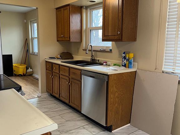 4th image of 11955 Mill Rd