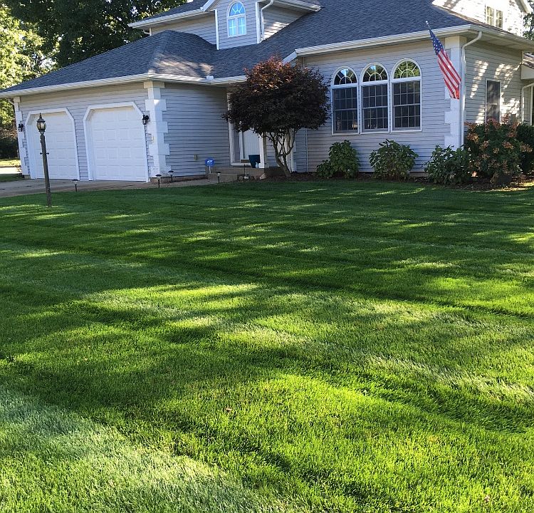 2nd image of 55688 Whispering Woods Ln