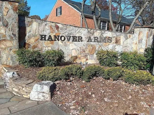 340 Hanover Arms Ct APT B, Winston Salem, NC 27104