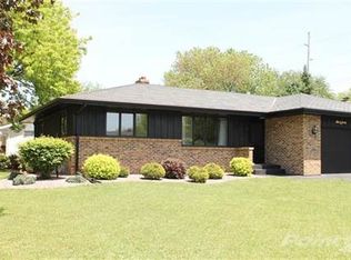 4425 N Scharine Rd, Whitewater, WI 53190