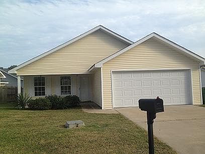 1st image of 253 Holly Berry Ln