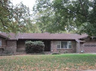 8316 Picnic Ln, Oklahoma City, OK 73127