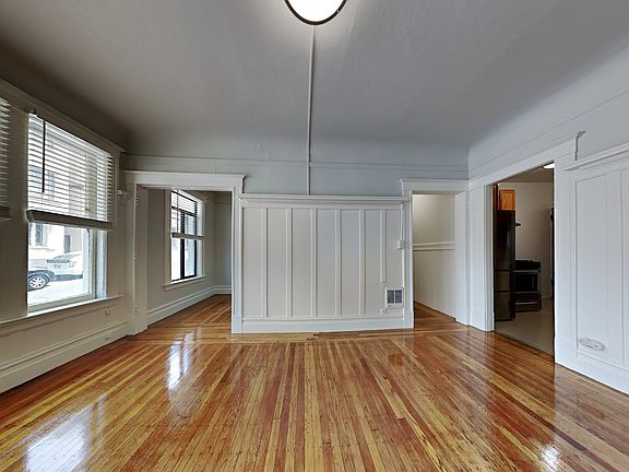 3rd image of 1525 Clay St #14