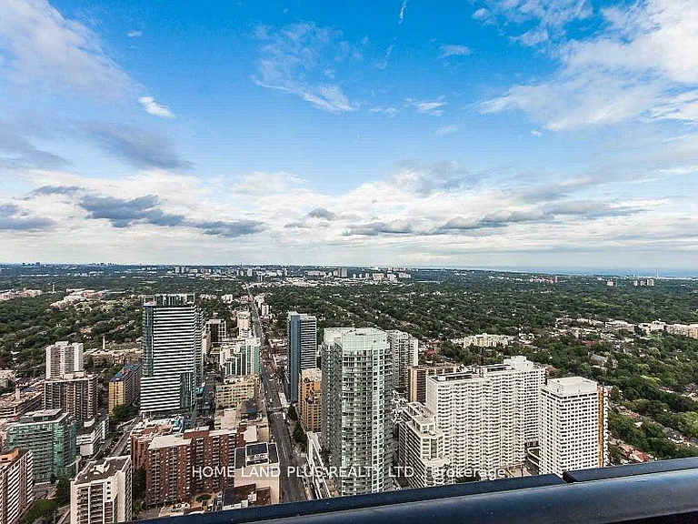 8 Eglinton Ave E #5111 — Photo 13