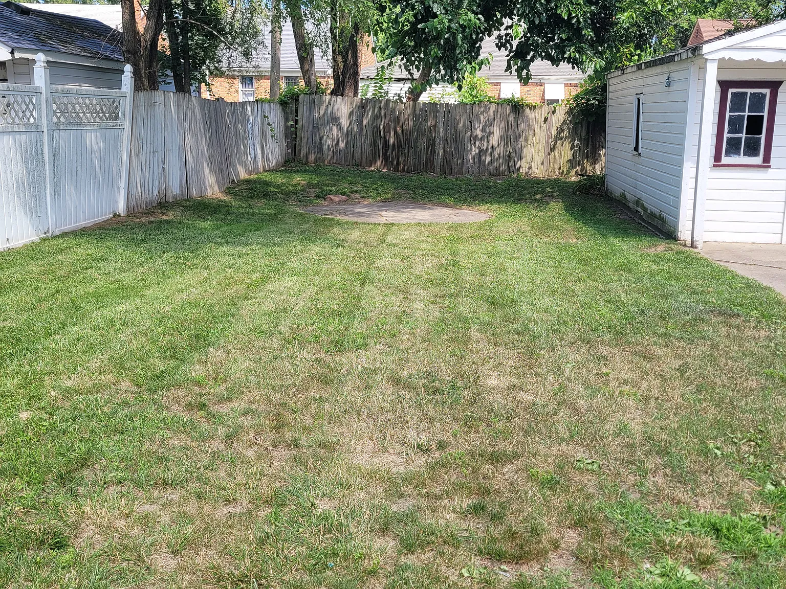 3 bed, 1250 sqft, $1,500 — Photo 3
