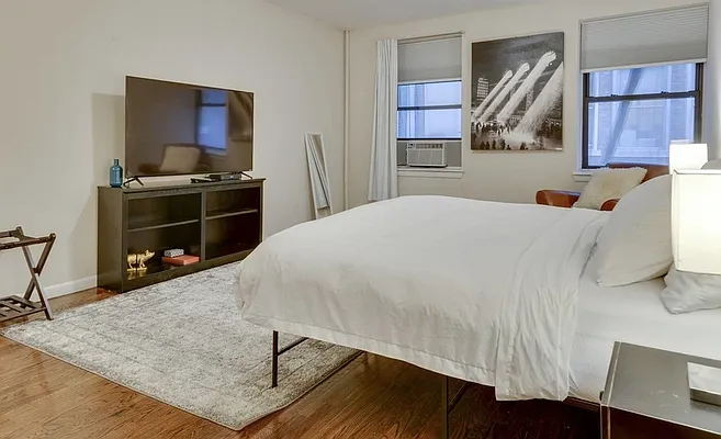 Rented by Douglas Elliman | media 35