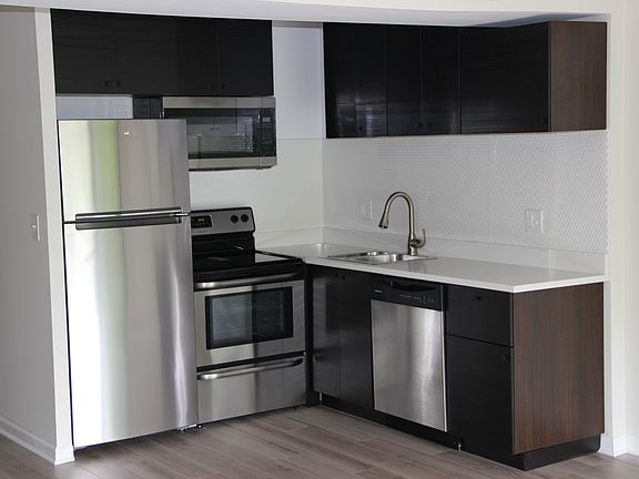 2nd image of 5524 E Lake Dr APT D