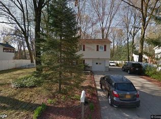 6 E Ricky Ln #B, Poughkeepsie, NY 12601