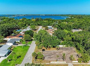 210 77th St NW, Bradenton, FL 34209