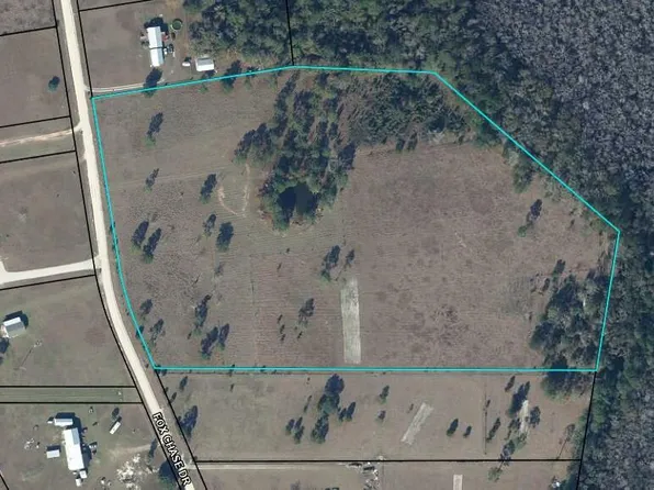 410 Foxchase Dr, Wewahitchka, FL 32465
