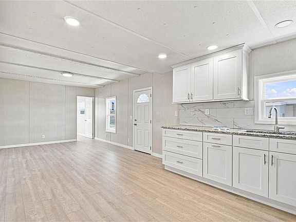 3rd image of 10929 TIOGA DRIVE