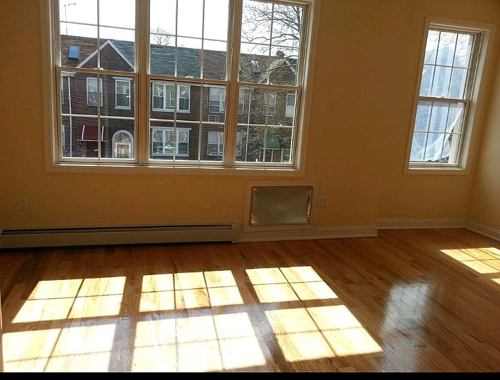 2nd image of 2842 49th St #2