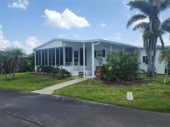 10 S Botany Bay Cir, Englewood, FL 34223