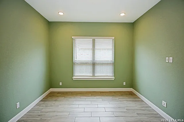 1434 Oaklawn Dr — Photo 16