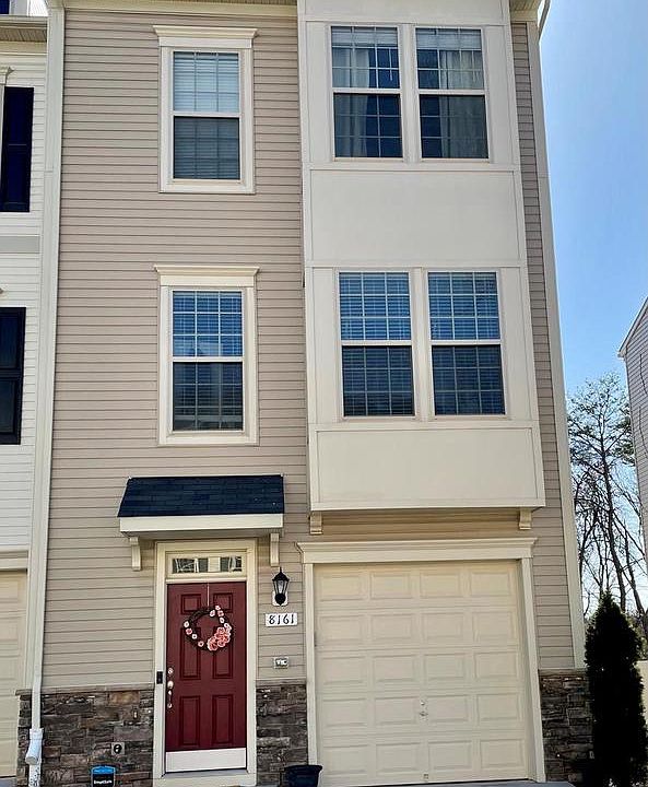 1st image of 8161 Hollow Ct