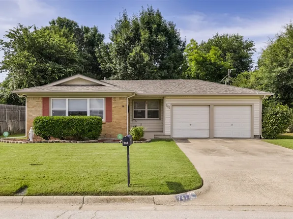 741 Cullum Ave, Hurst, TX 76053