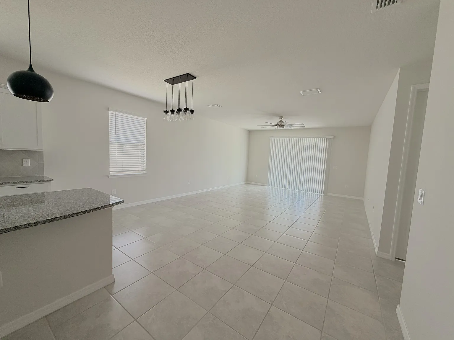 3/2/2 Located In Spring Hill In Talavera! — Photo 4