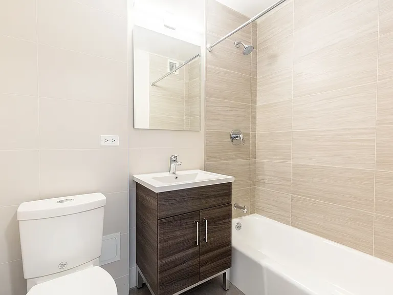 235 W 48th St #21H — Photo 8