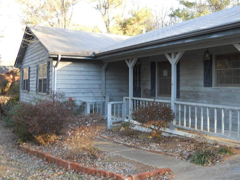 2nd image of 3361 Apache Cir