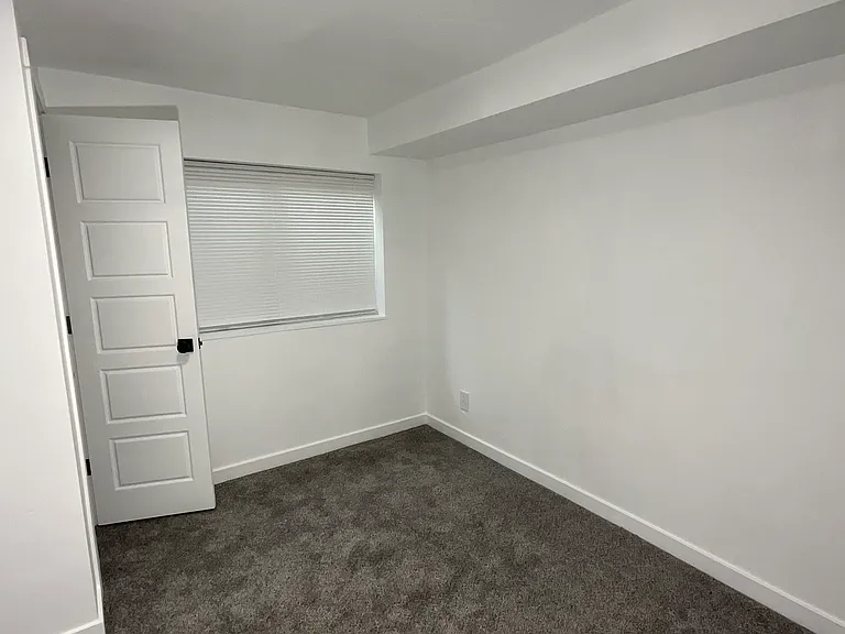 255 S 240 W — Photo 7