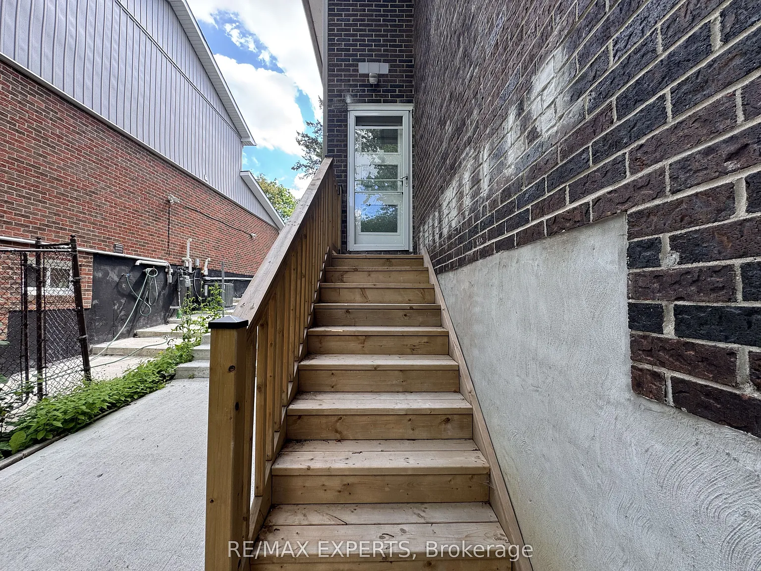 1 bed, $1,800 — Photo 1
