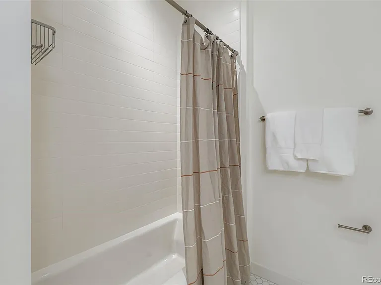 1750 Wewatta St #1821-L — Photo 21