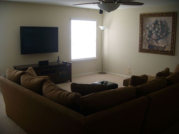 Massive upstairs family room!