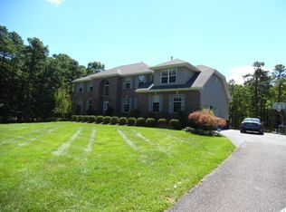 43 Paint Island Spring Rd, Millstone Township, NJ 08510