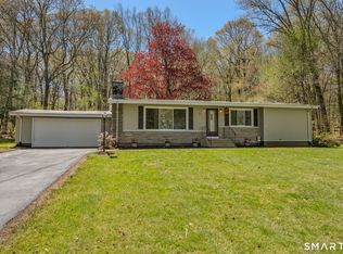 72 Pollys Lane, Montville, CT 06382
