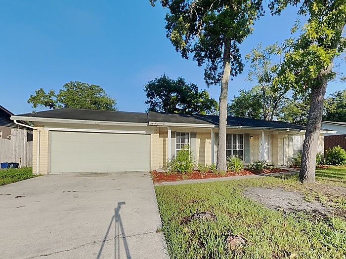 1st image of 3612 Red Oak Cir W