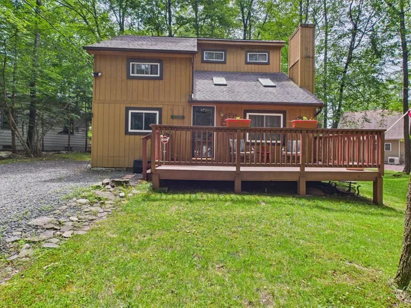 1148 Kinta Cir, Pocono Lake, PA 18347