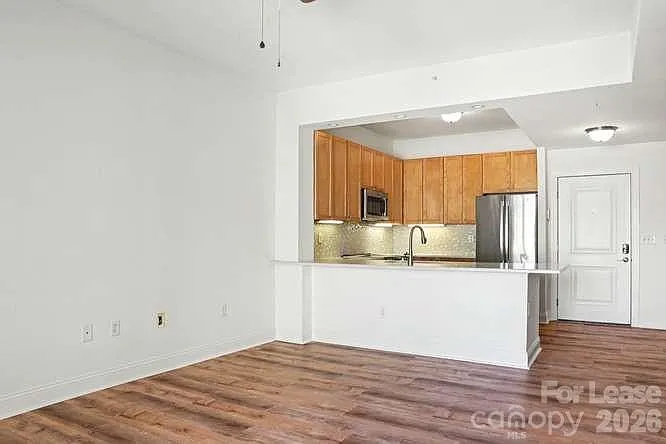 Morrison Condominiums — Photo 3