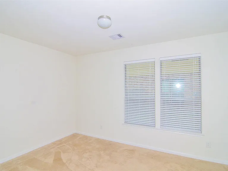 15207 Keystone Bend Ln — Photo 10