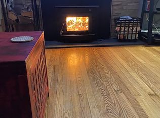 9 Forest Ln, Gales Ferry, CT 06335