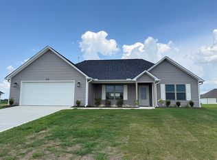 176 Garden Gate Dr, Three Way, TN 38343